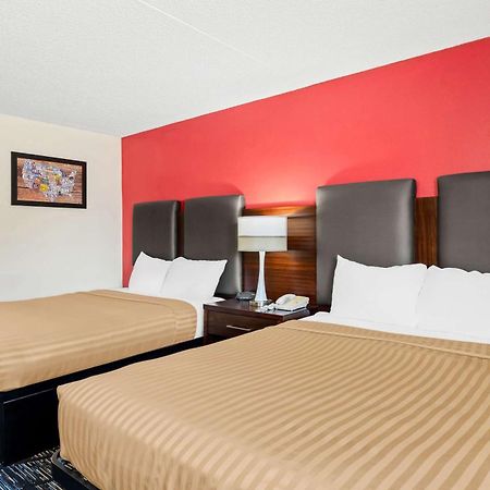 Econo Lodge Emporia Esterno foto