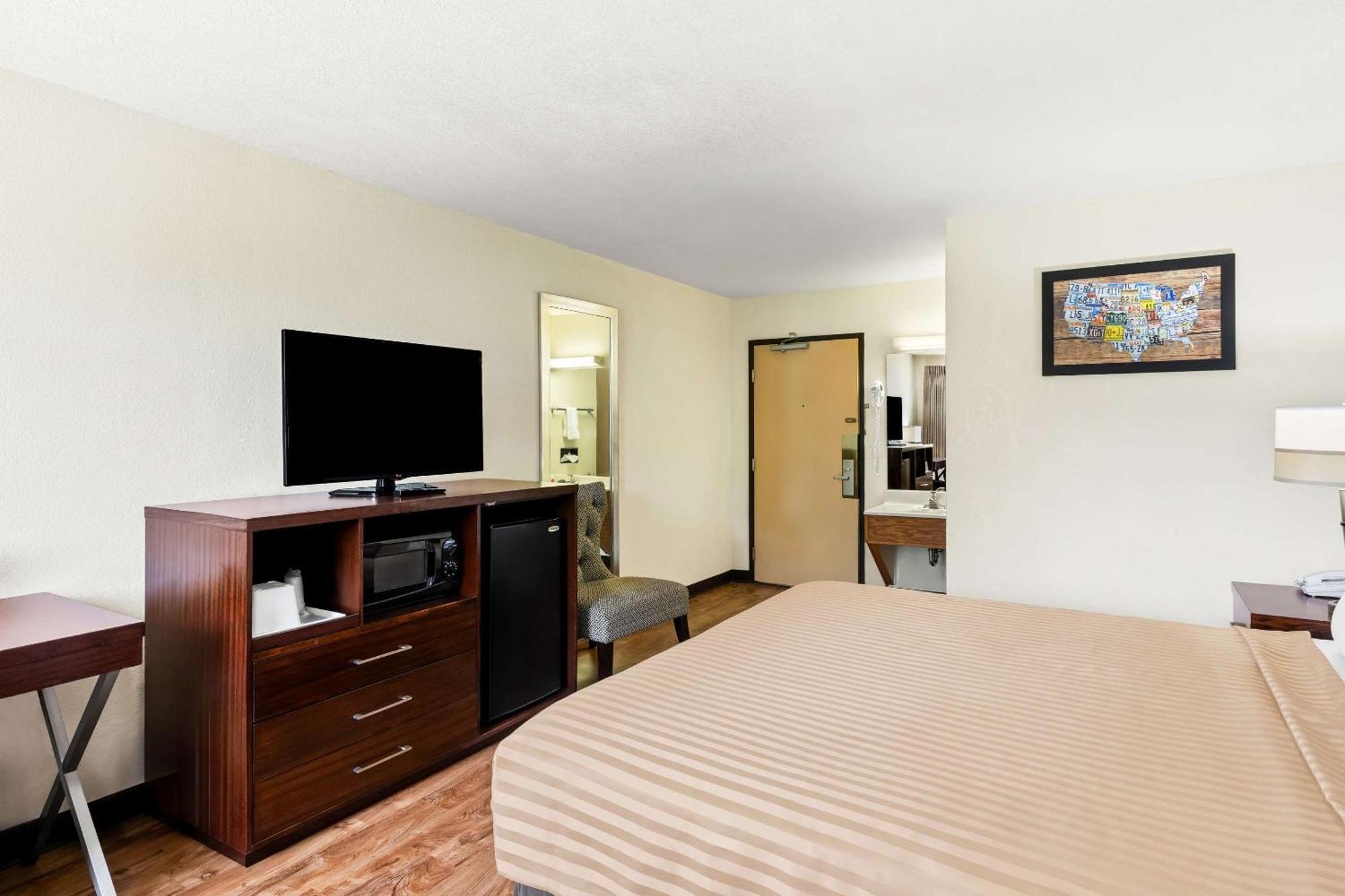 Econo Lodge Emporia Esterno foto