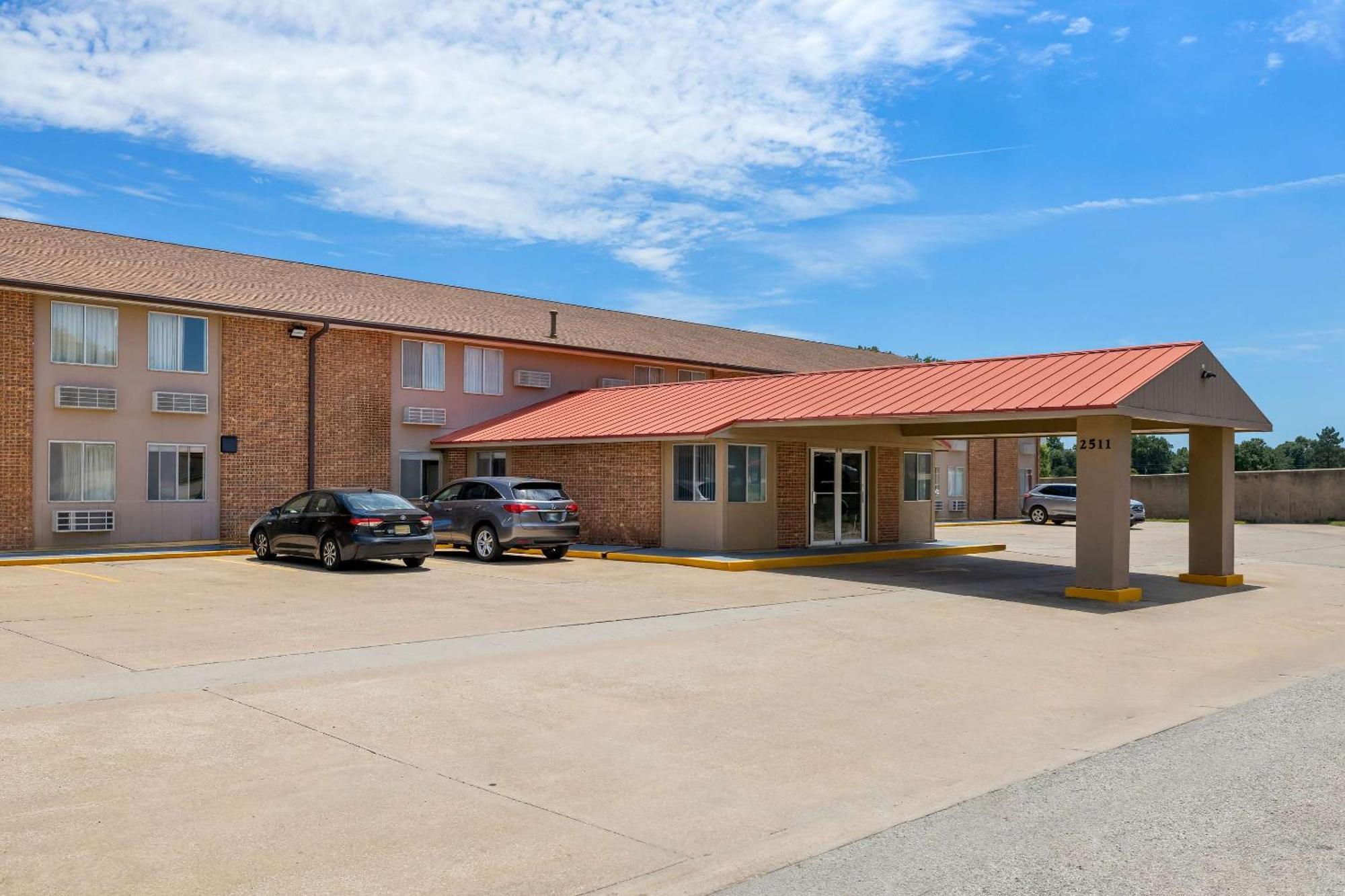 Econo Lodge Emporia Esterno foto
